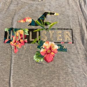 Hollister T-shirt